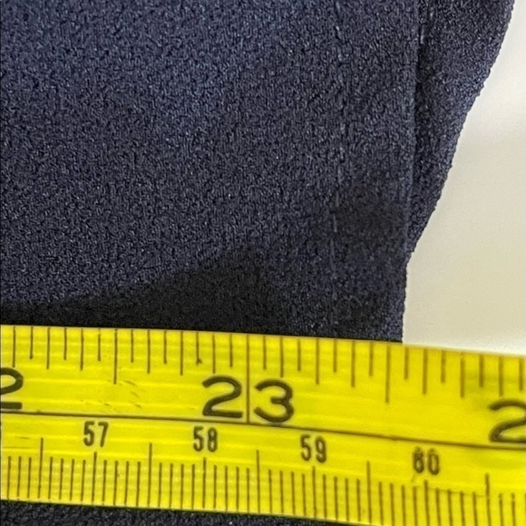 Forever 21 sz med navy top-blouse buttons shoulder accent - Picture 7 of 10